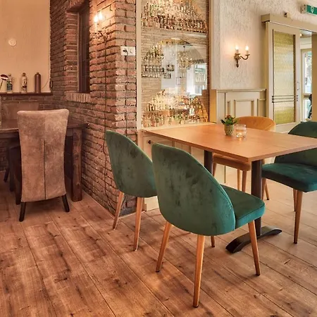 De Heren Valkenburg Hotel *